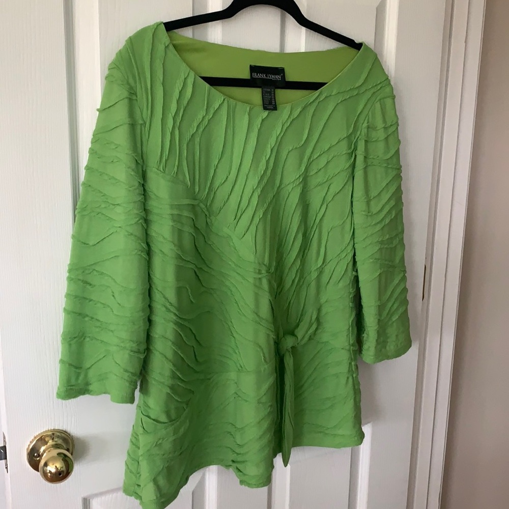 Frank Lyman Design Top